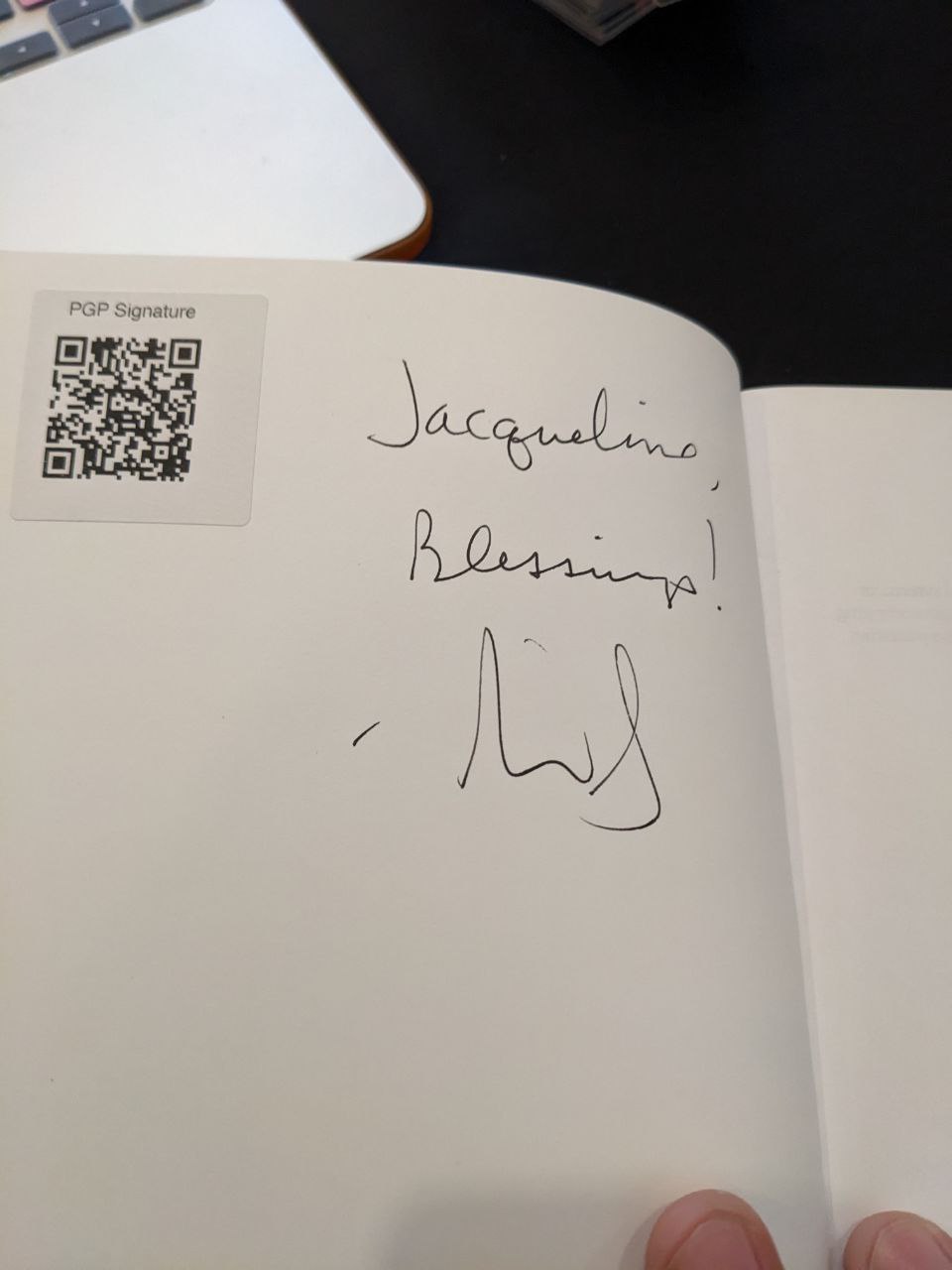 Signed autograph 009f3c75afd31ca5