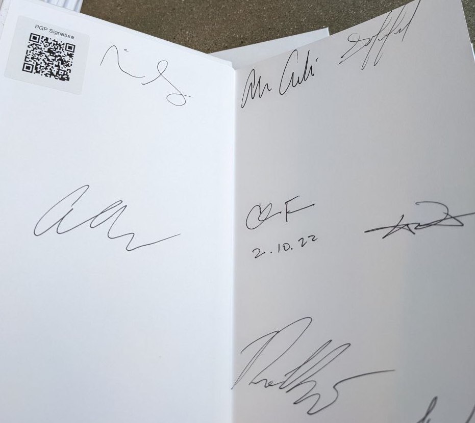 Signed autograph 00cb21994e4ca1cd