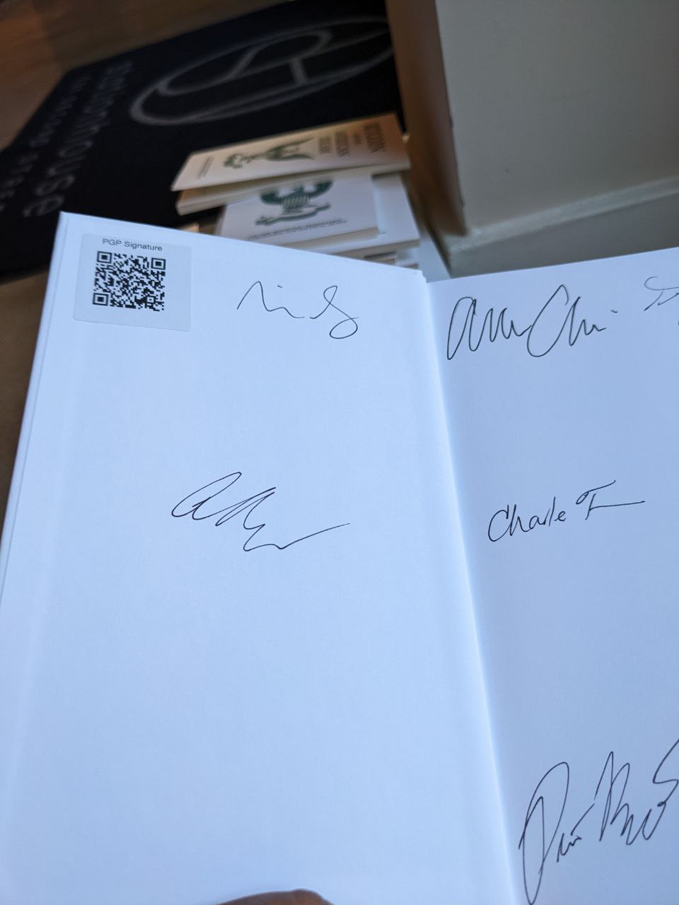 Signed autograph 02134adf6afe9ac0