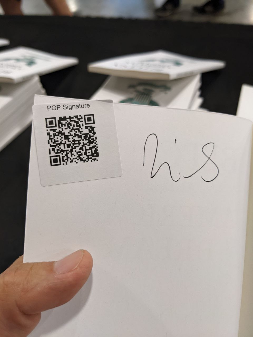 Signed autograph 02d0a11ab85d5ec9