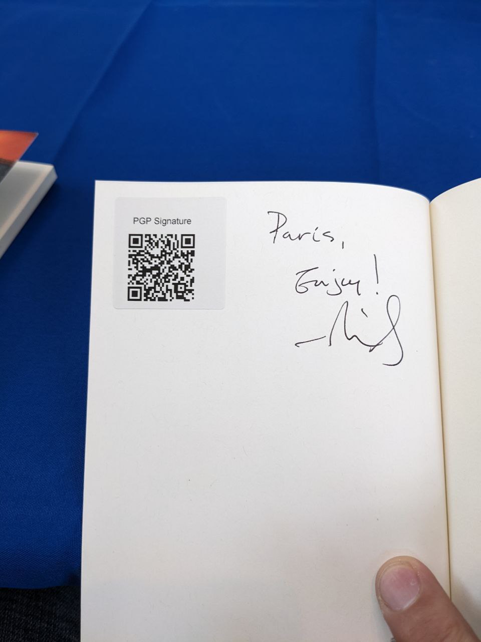 Signed autograph 02e841c0ad44196e