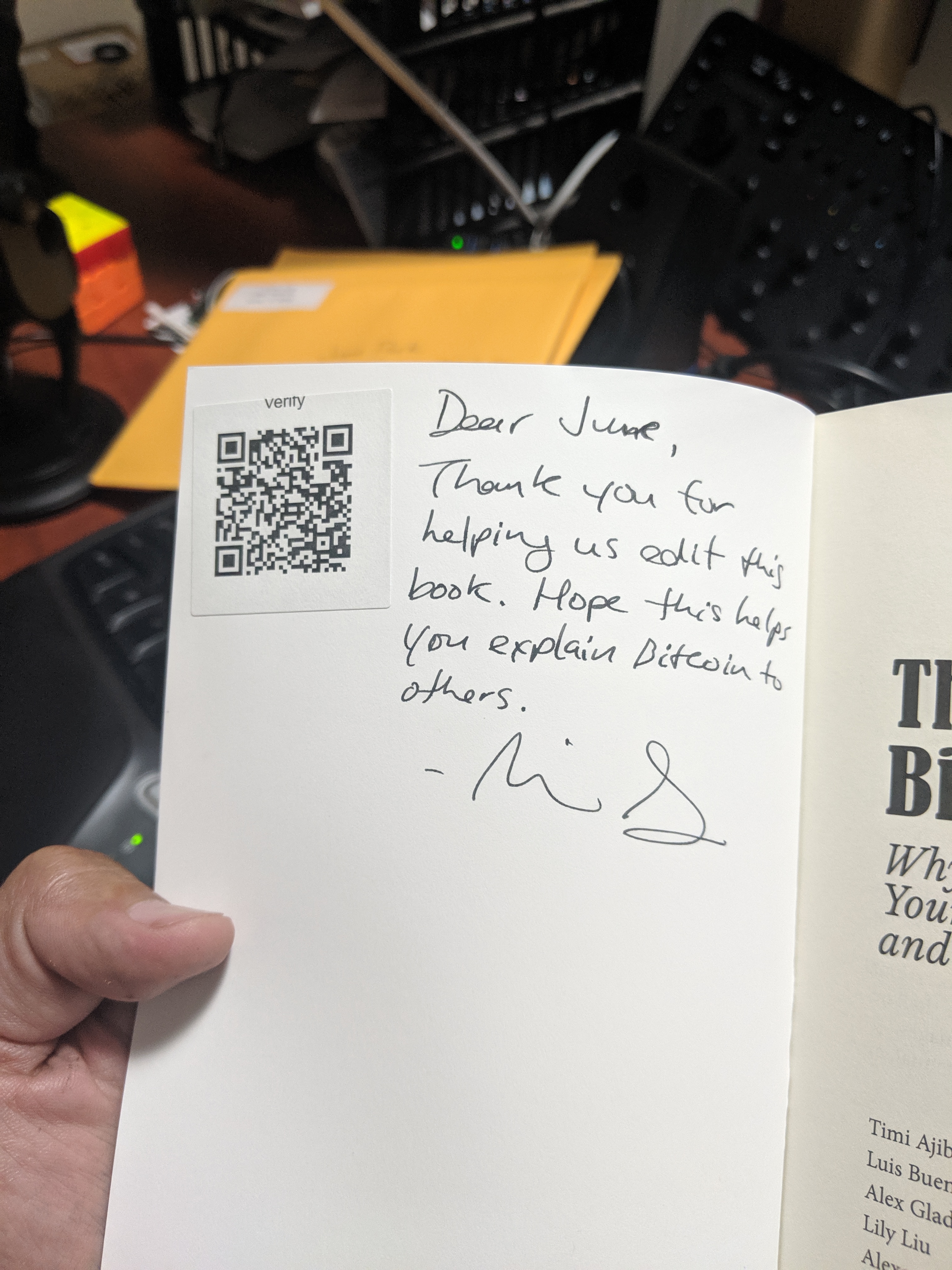 Signed autograph 04e2c1cef7611efb