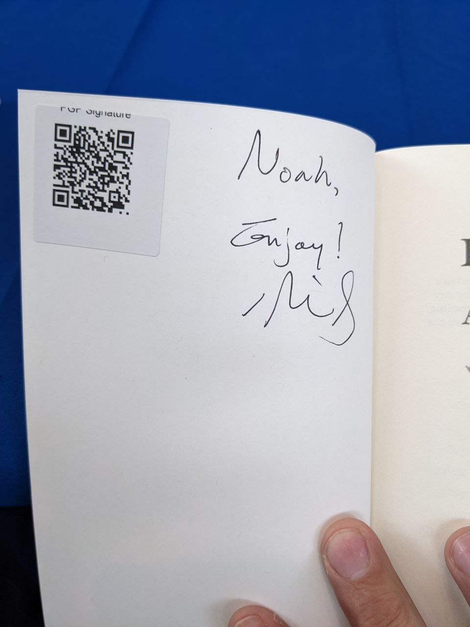 Signed autograph 0562e643a76b60fe