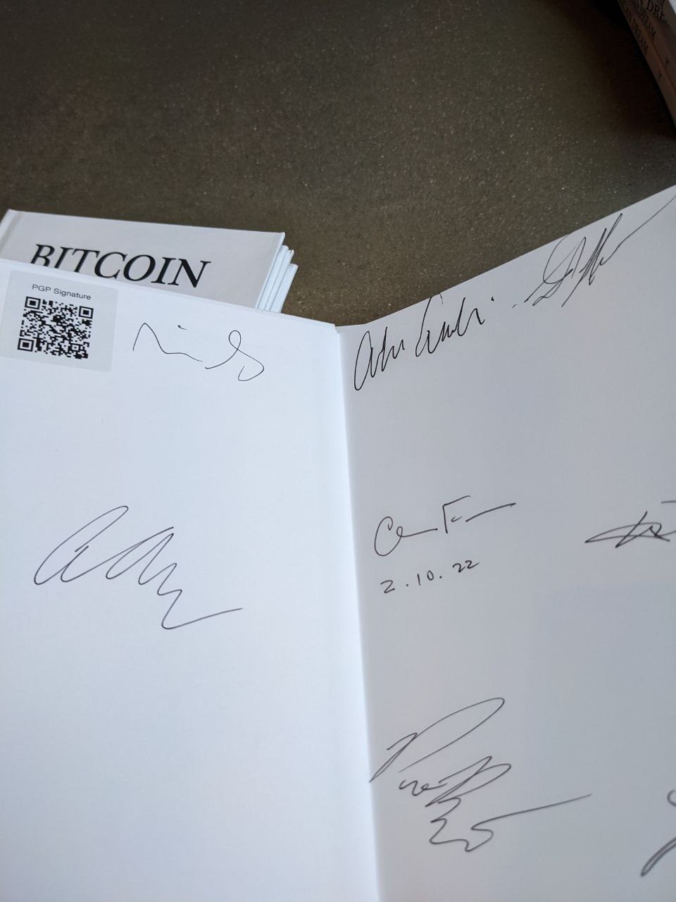 Signed autograph 06edb519151d3de9