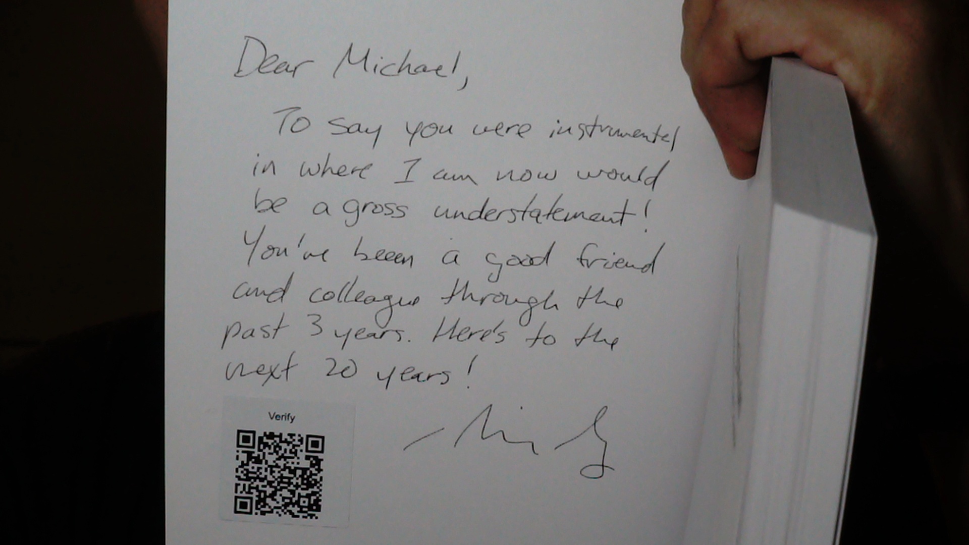 Signed autograph 072ae5b22ac15d49