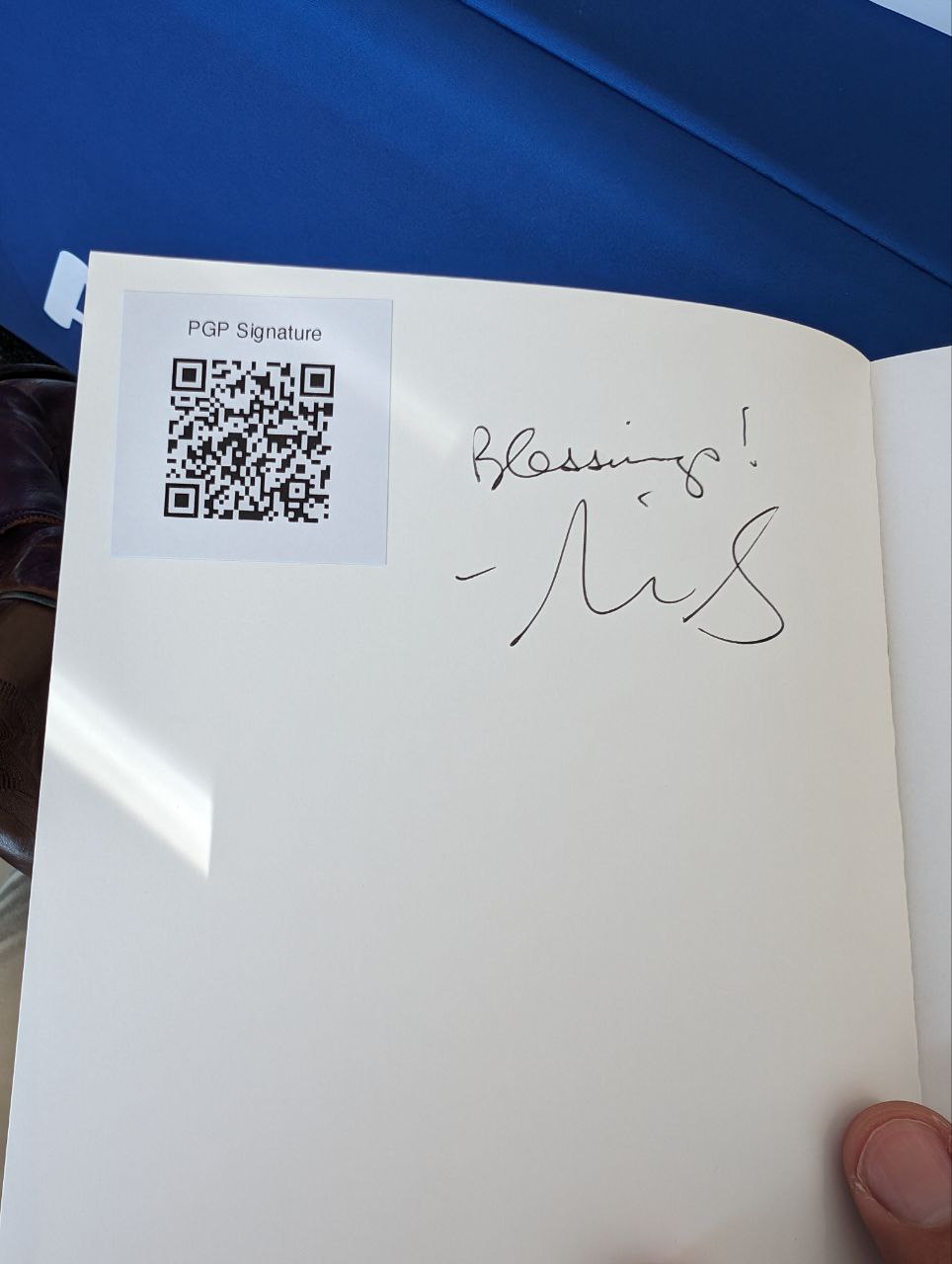 Signed autograph 07b024d4fb3869b5