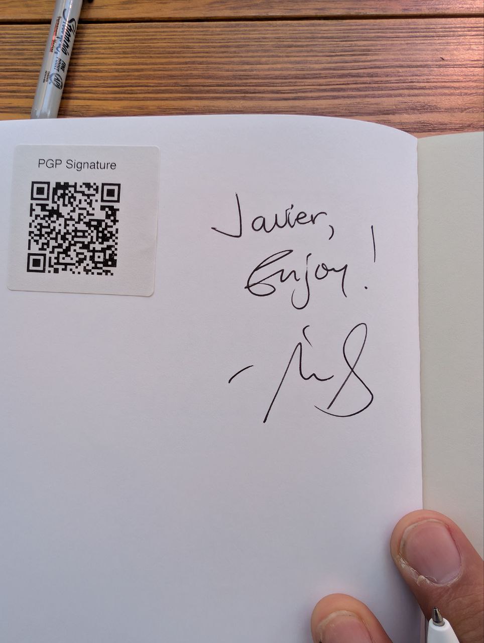 Signed autograph 07b935d96887a0a4