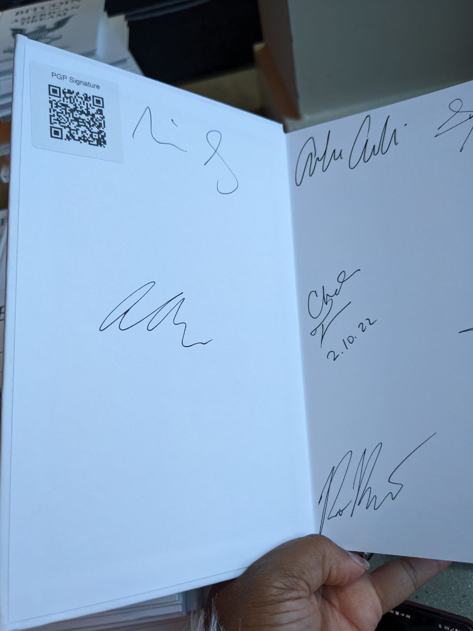 Signed autograph 07cfa1e511f84e71