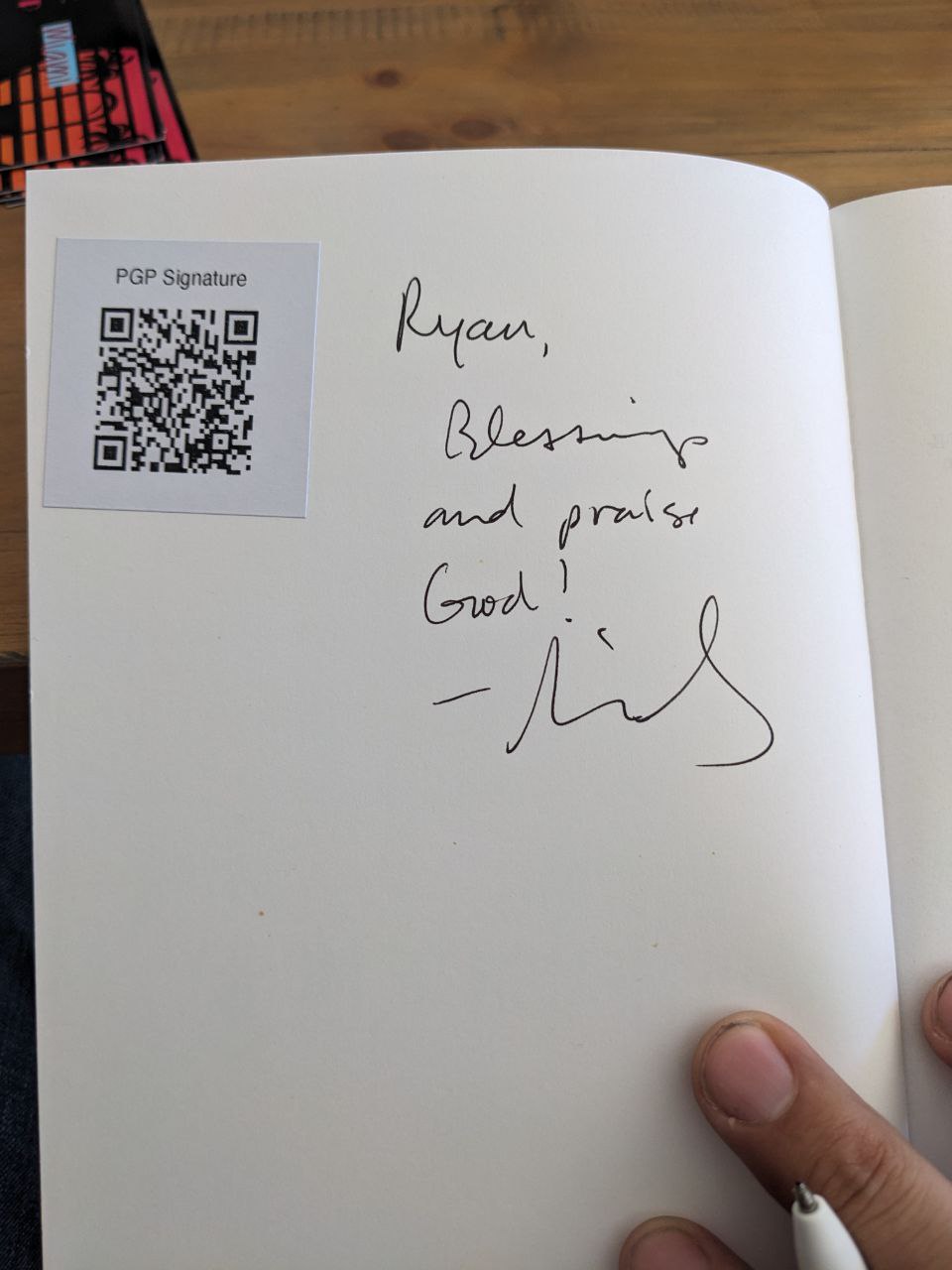 Signed autograph 0a1c15347baad72b