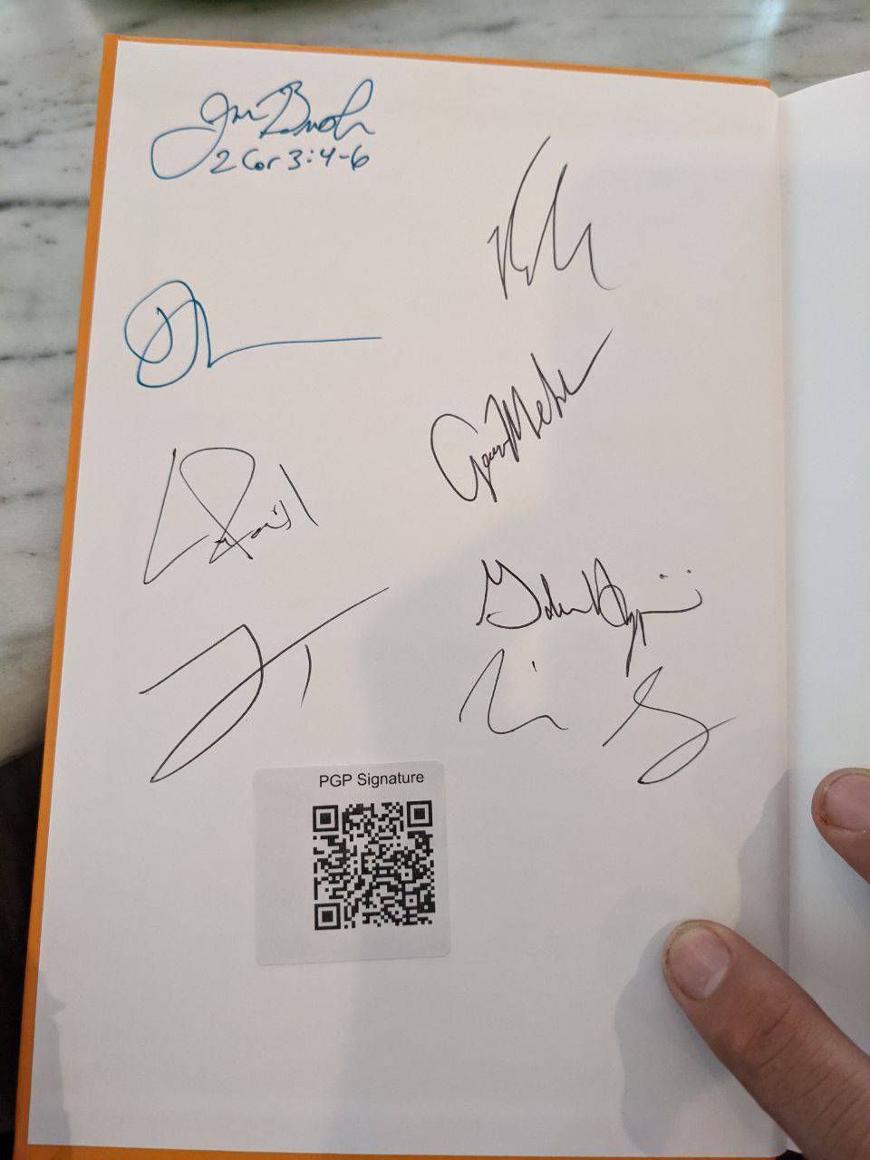 Signed autograph 0a7260f27f3ef25f