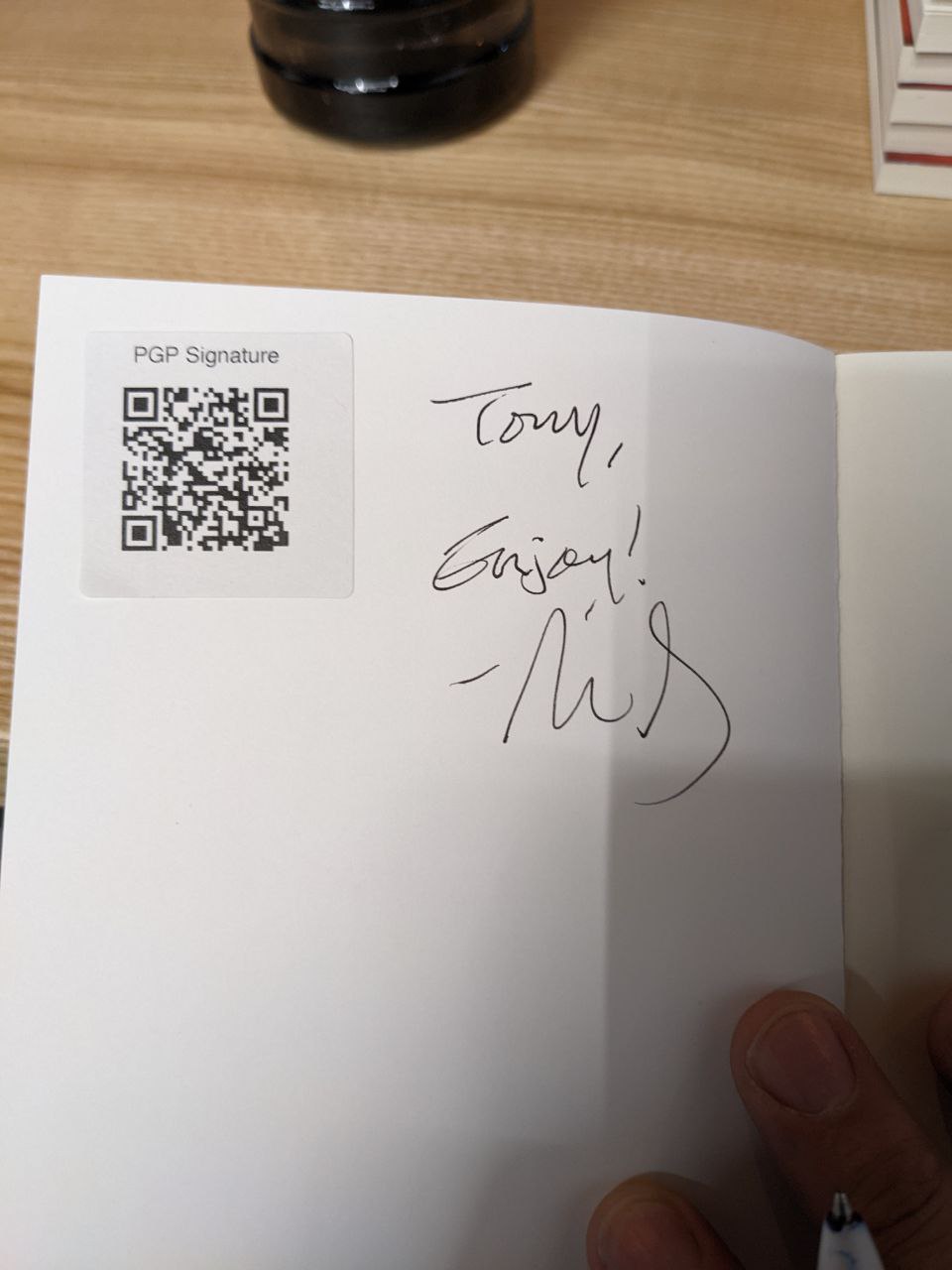 Signed autograph 0c707c43790248a5