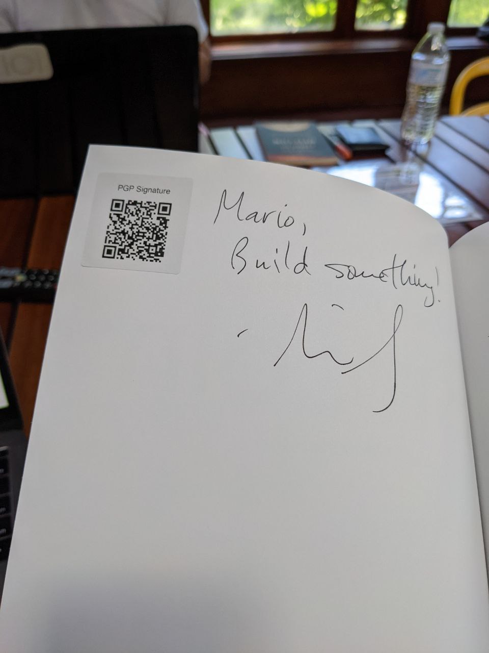 Signed autograph 0eb9fec2bf523510