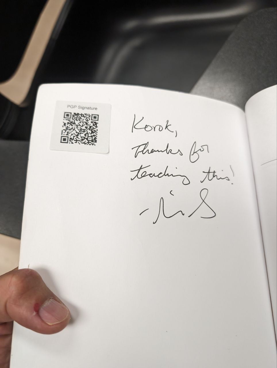 Signed autograph 10f07ff5f4600021