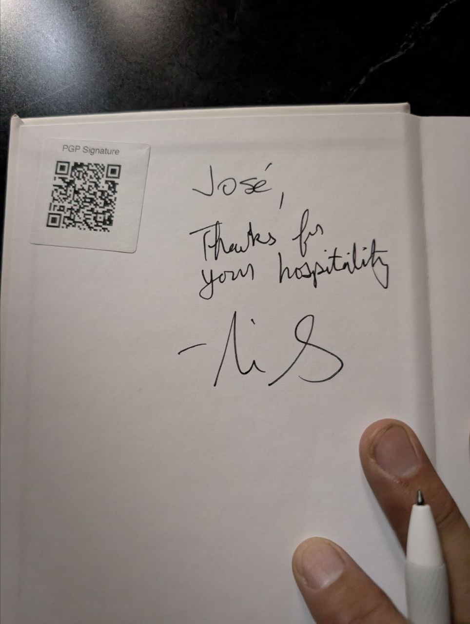 Signed autograph 1119e6fedb9f6394