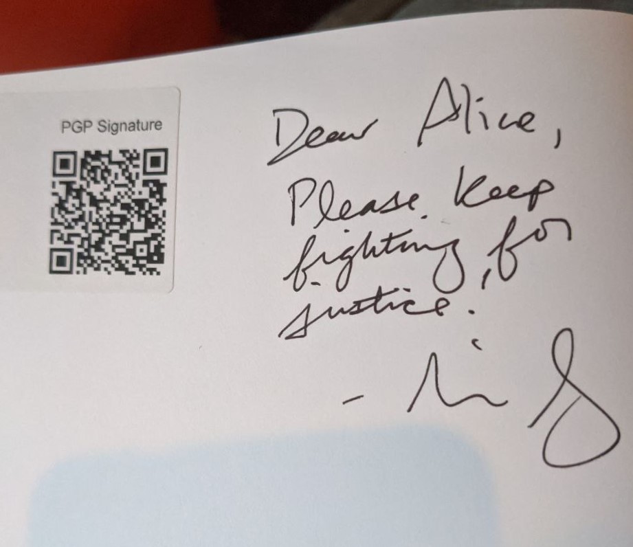 Signed autograph 148e697fd77e5155