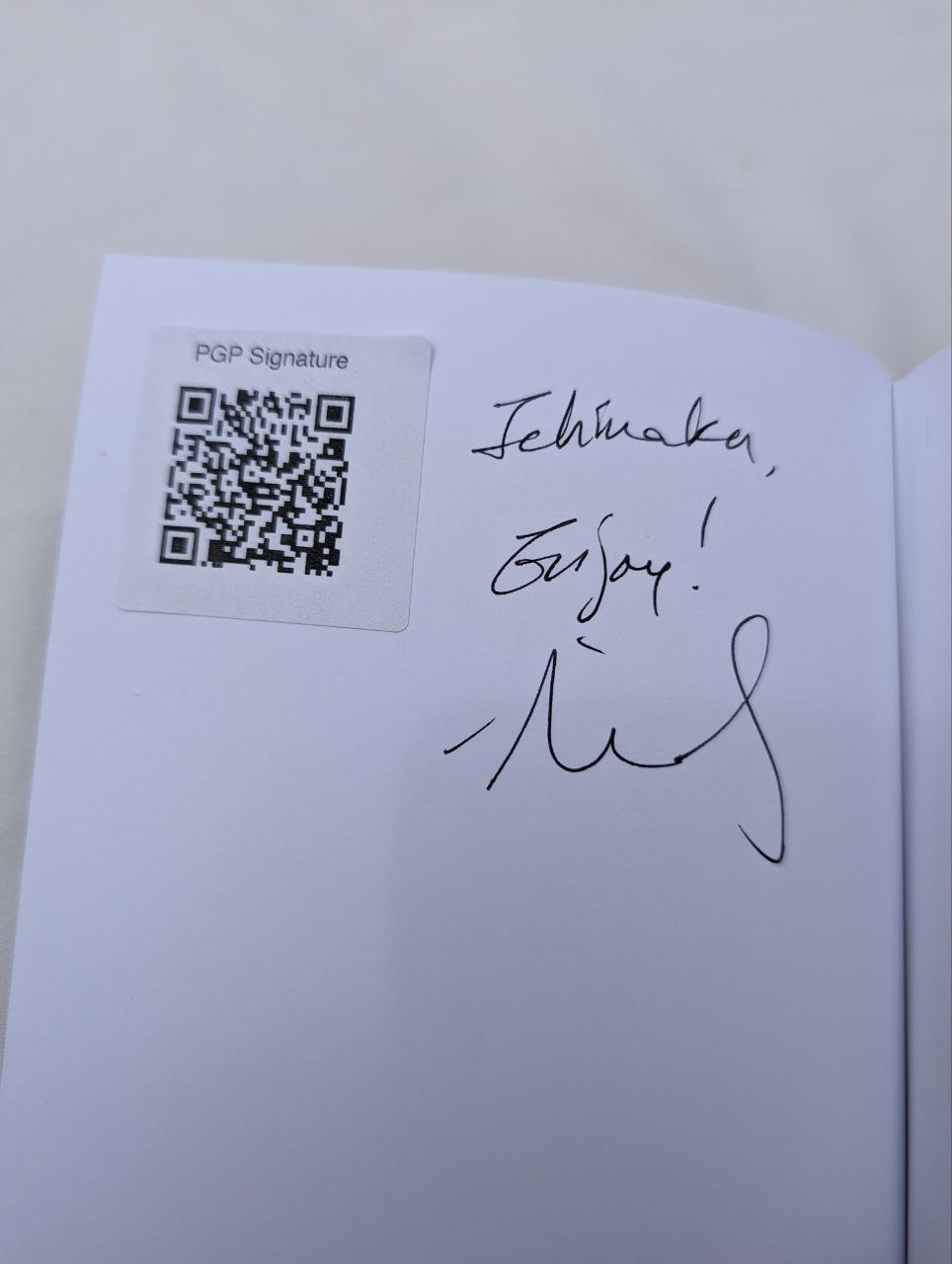 Signed autograph 1b0f9aac0f4ea428