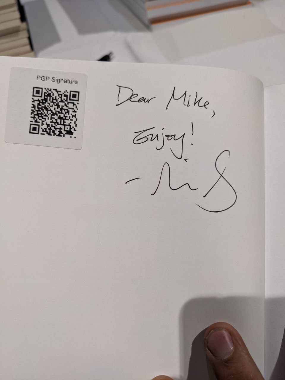 Signed autograph 1d39f4566d42c42e