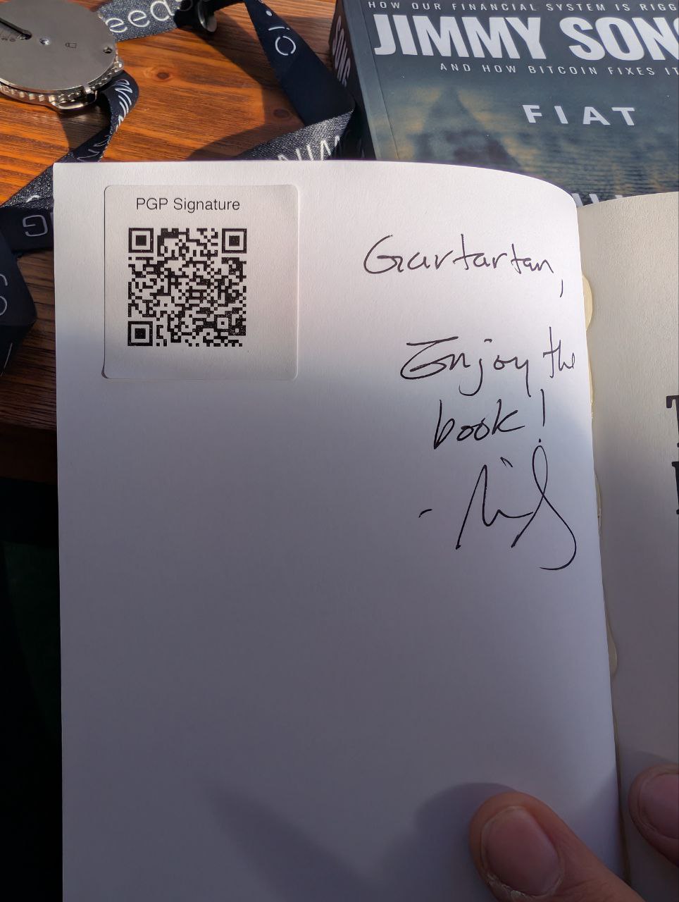 Signed autograph 1e96fc2dfe877de9