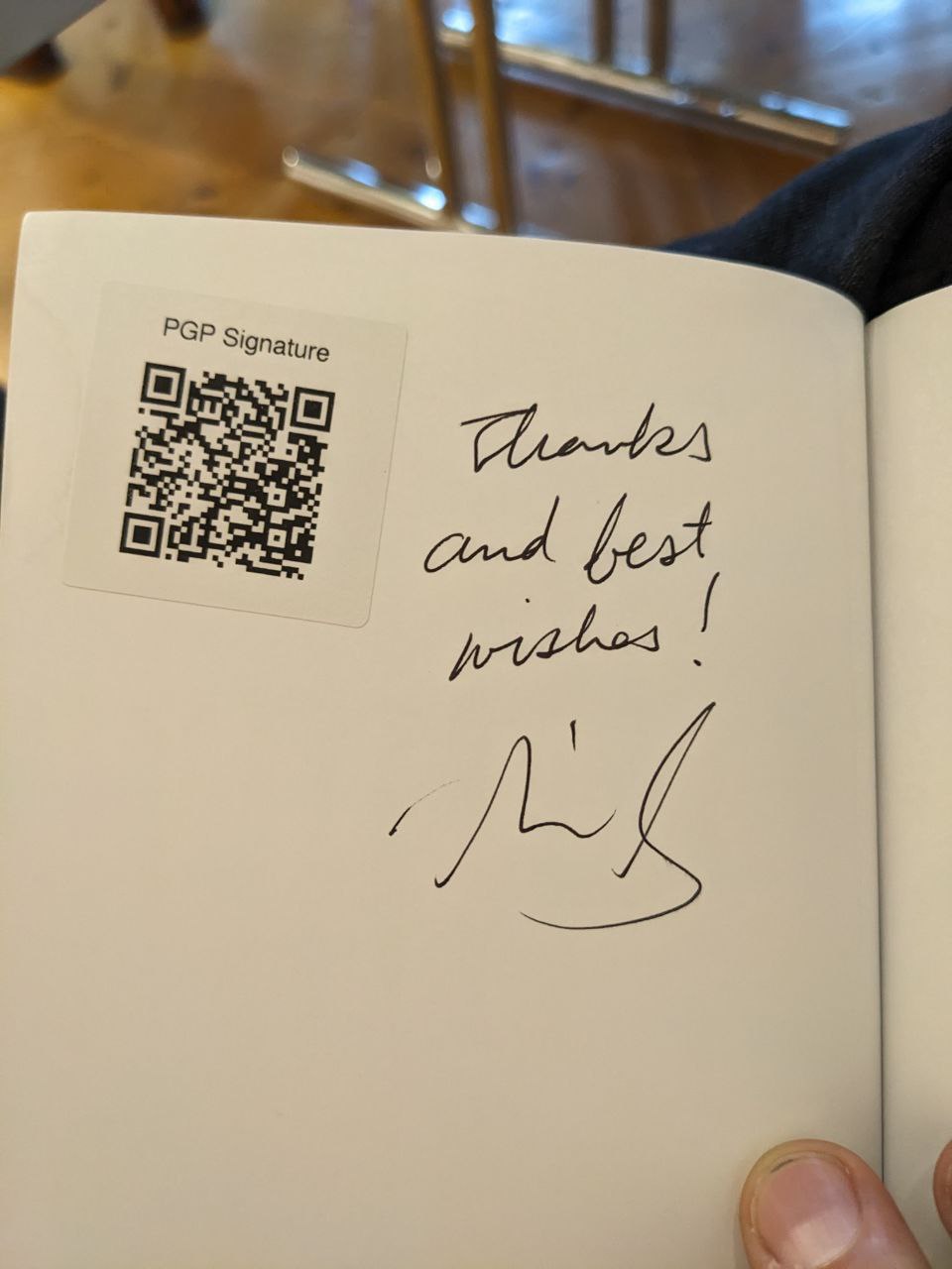 Signed autograph 213b989feed127f6