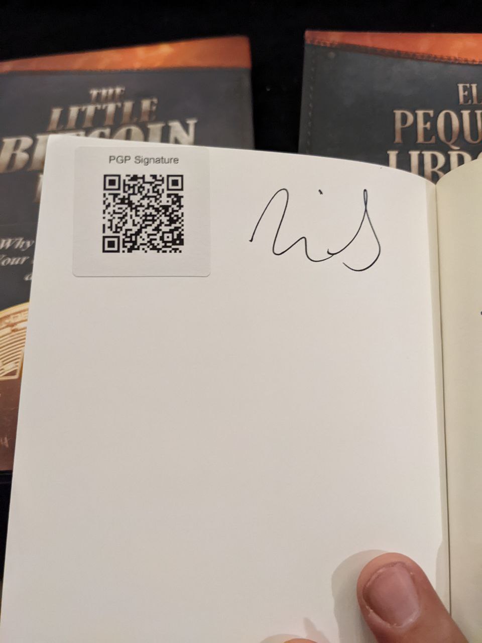 Signed autograph 2217f9a4f27d9e59