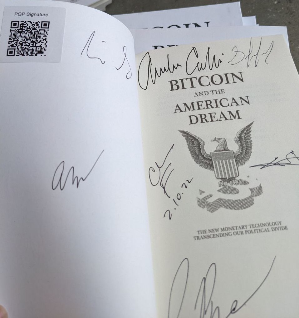 Signed autograph 22689bf1fda1c76e