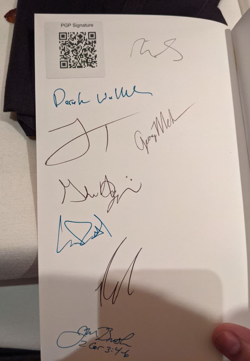 Signed autograph 22a67428f764bb38