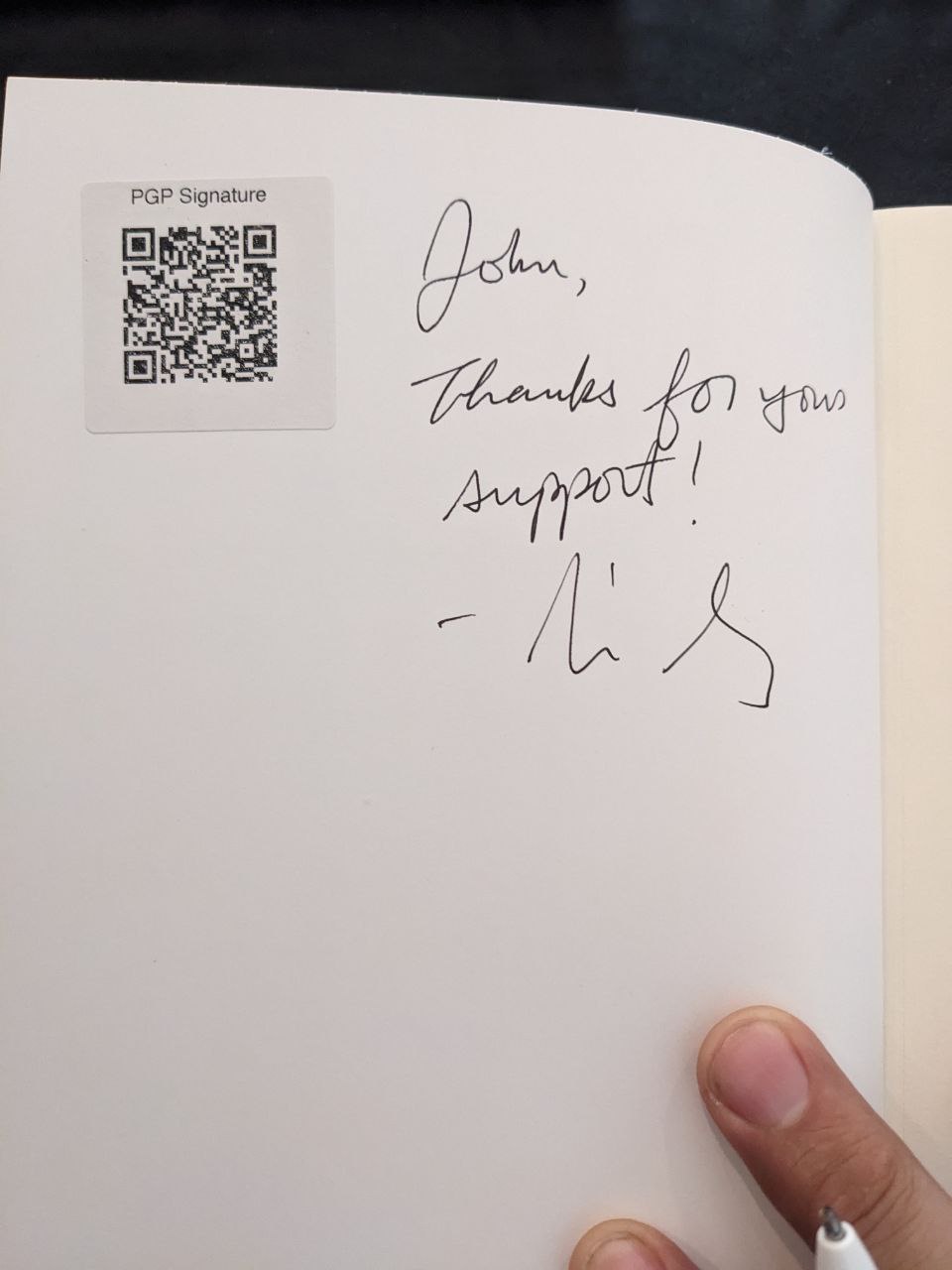 Signed autograph 22c4916c7e204fec