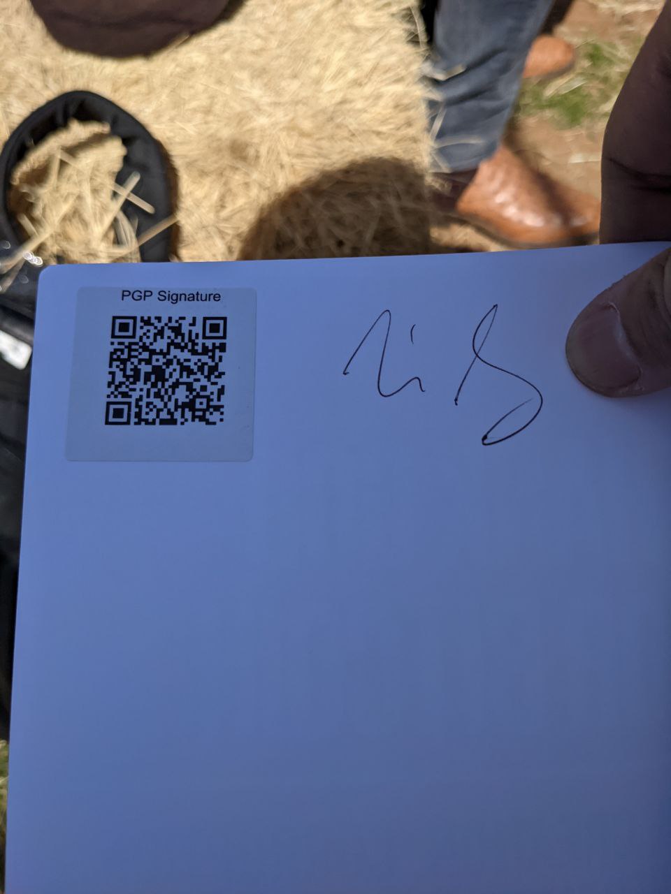 Signed autograph 23a3e98563635af2