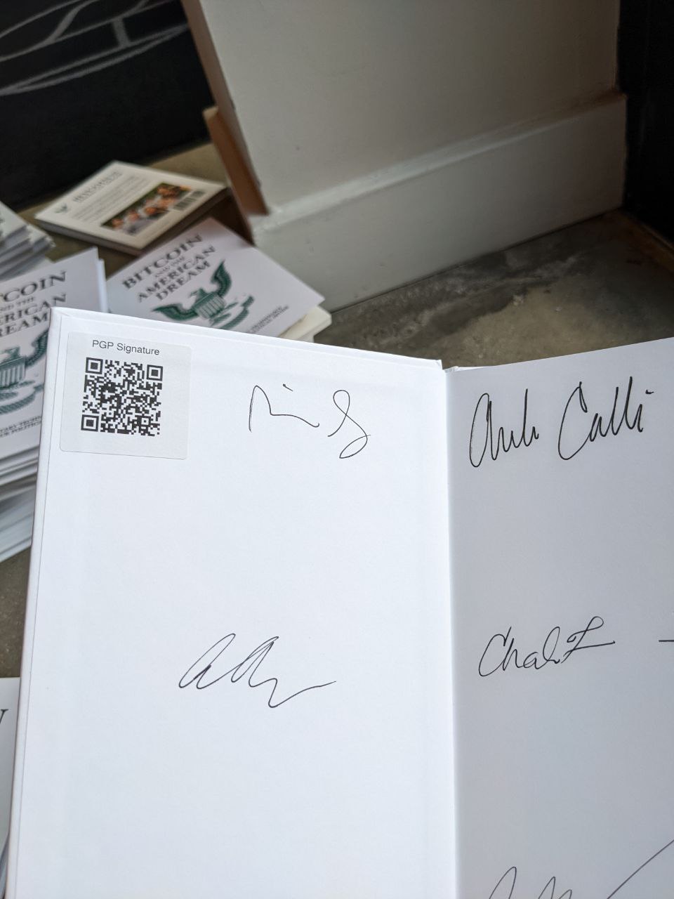 Signed autograph 2429c1f012b59047