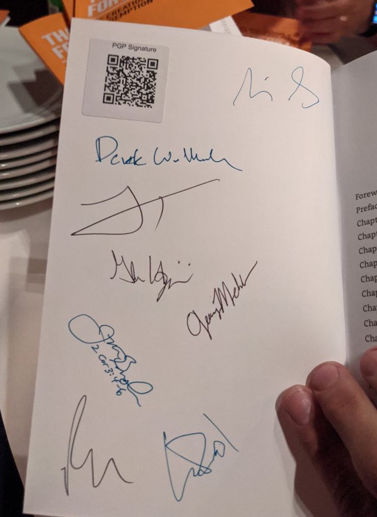 Signed autograph 25acee309382513c