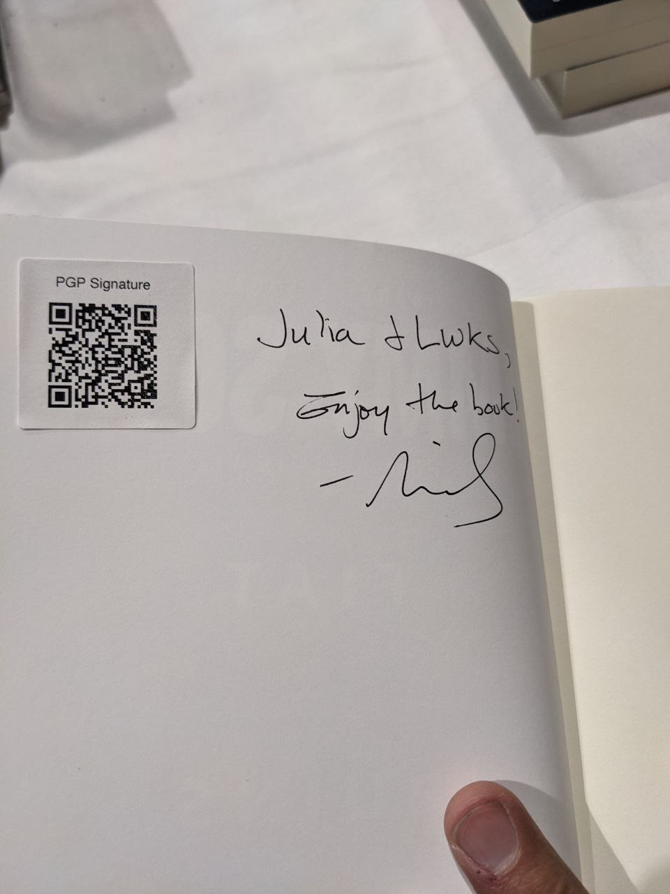 Signed autograph 25e5e1d343affcf8