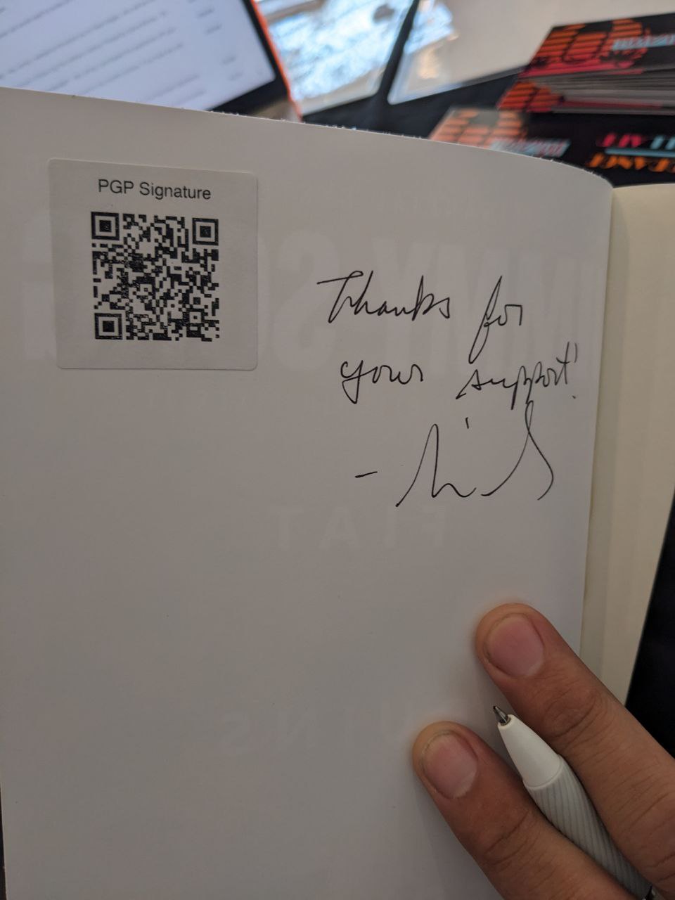 Signed autograph 27e395ec3ee7fa4a