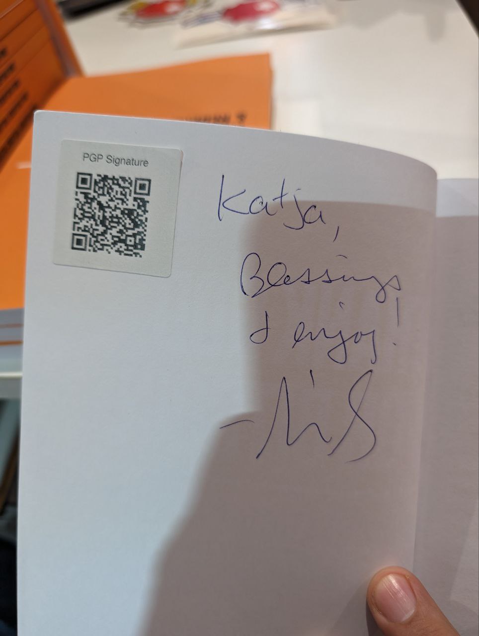 Signed autograph 293620d46e448db7