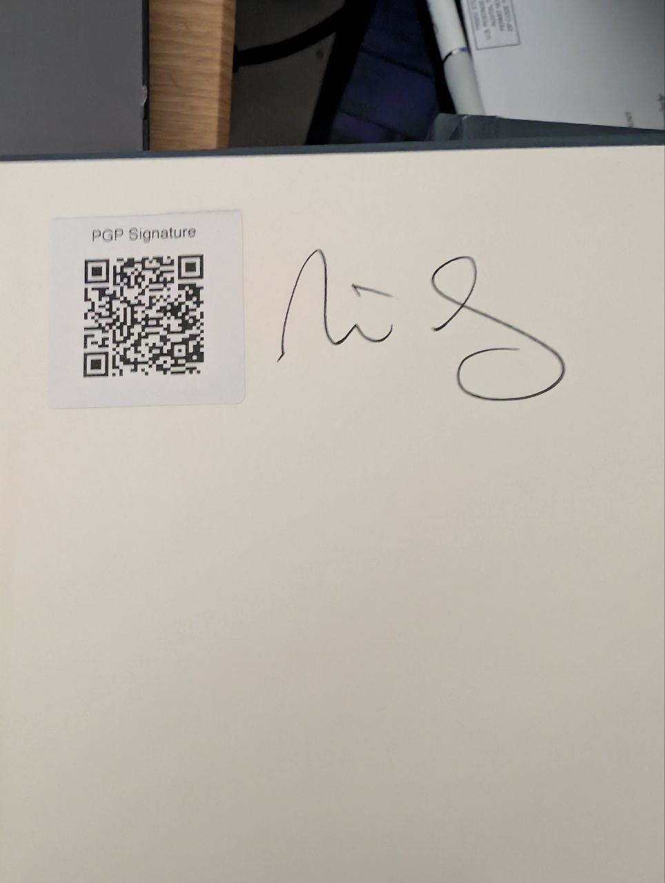 Signed autograph 2b372312ba58d794