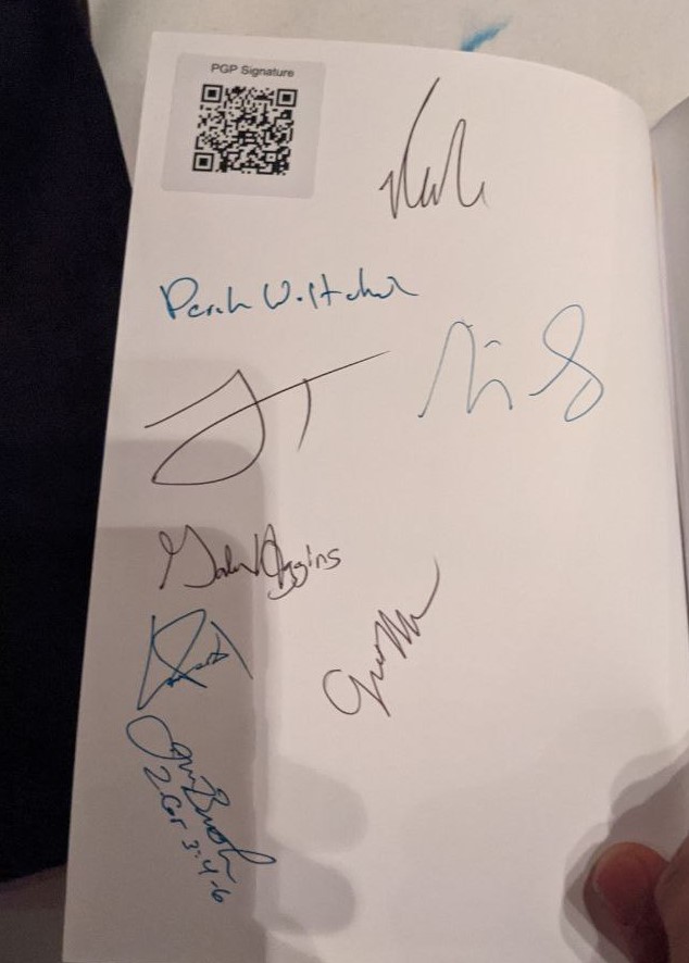 Signed autograph 2c3d9485588418af