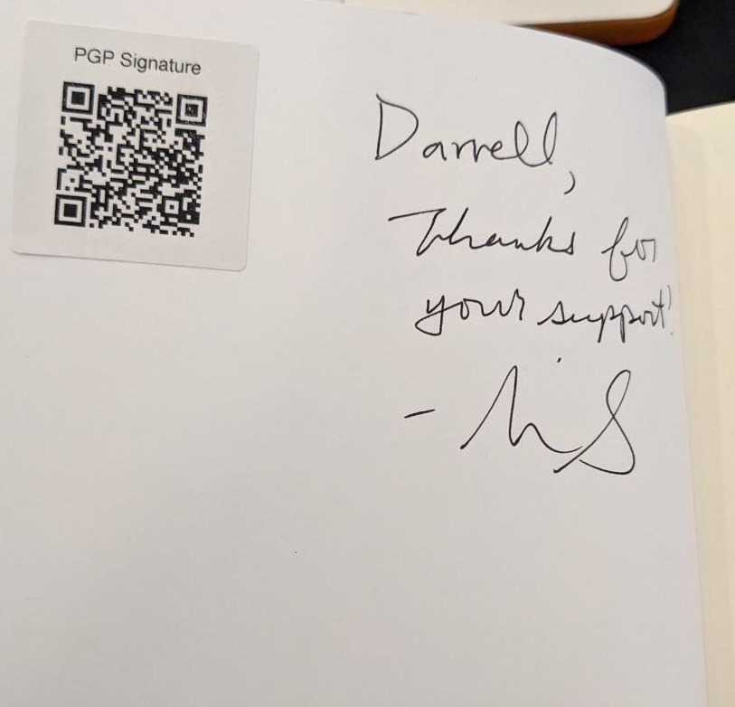 Signed autograph 2ca7f16672463b90