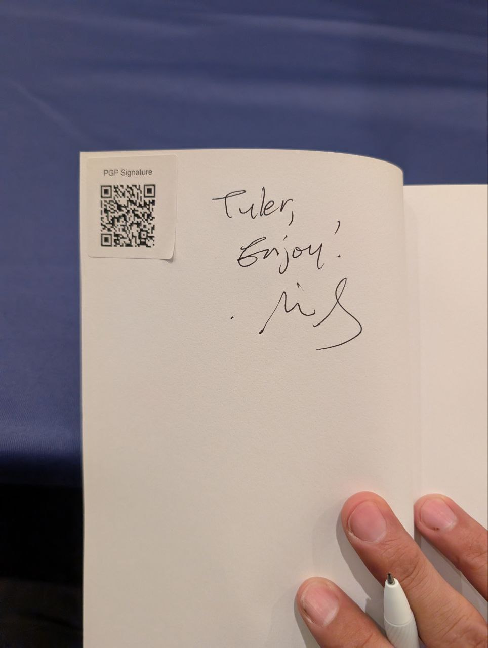 Signed autograph 2ded56b2344355ef