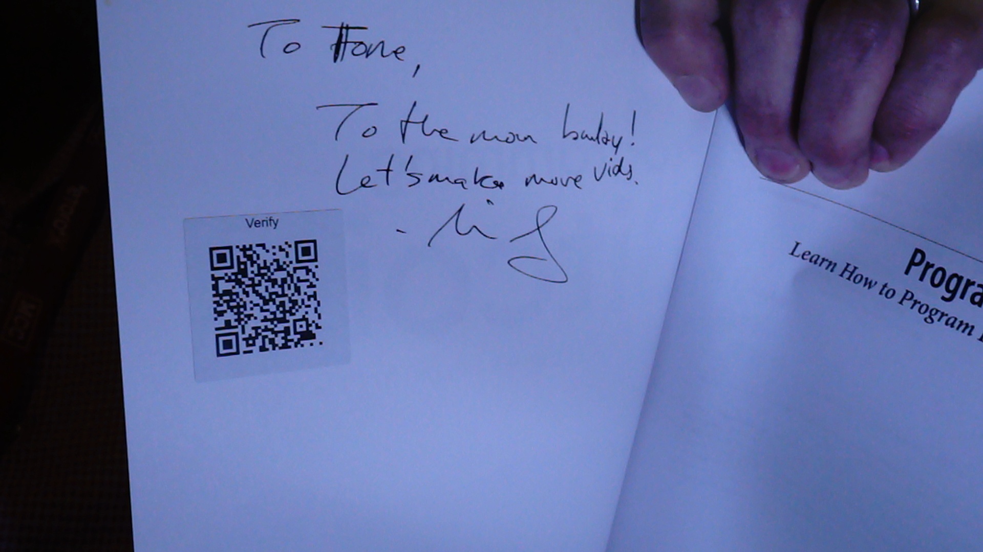 Signed autograph 2ee3babfe0d624d1