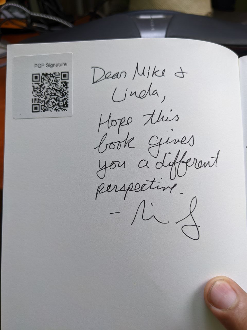 Signed autograph 2f82c734a949cd27