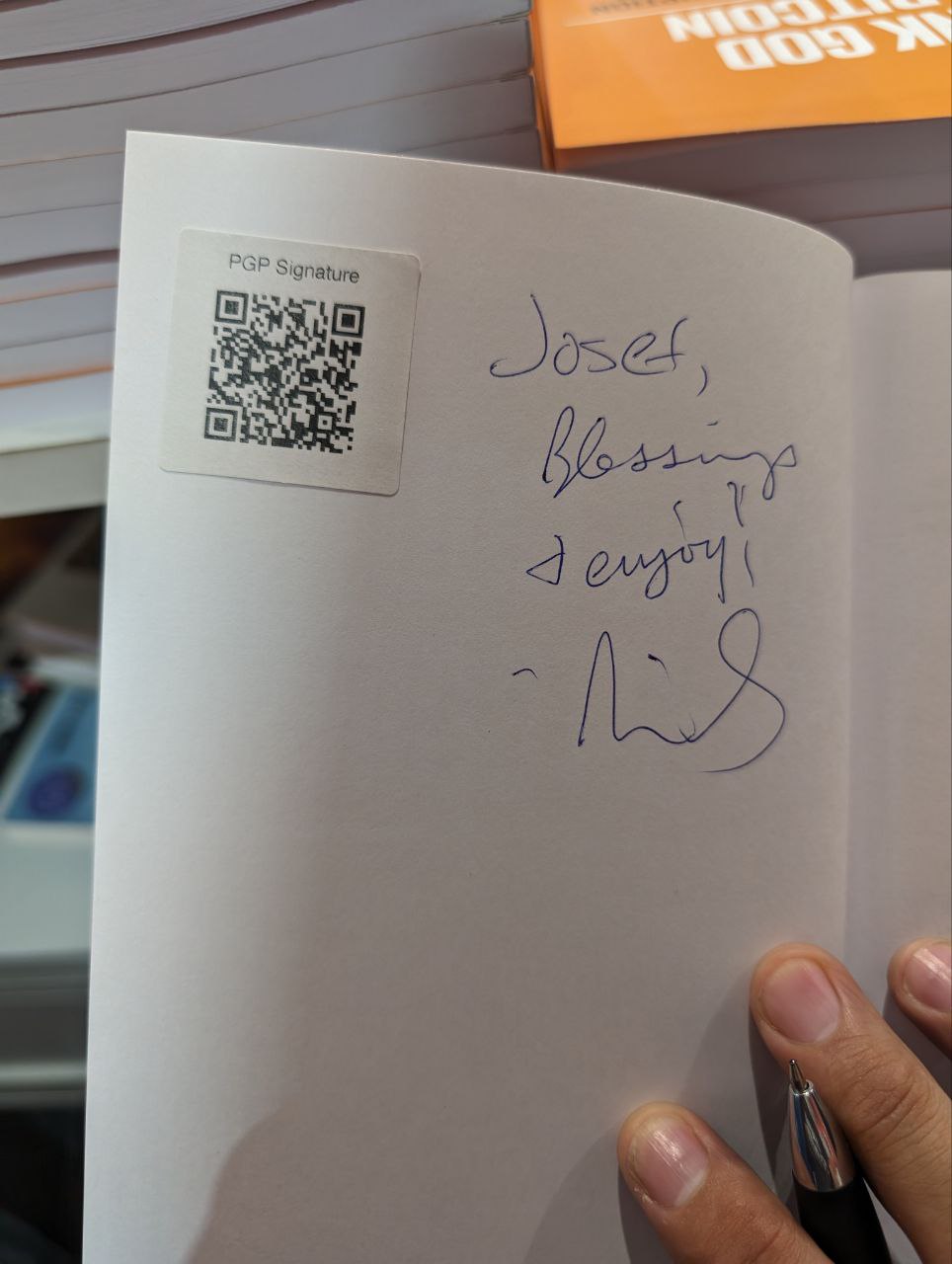 Signed autograph 323ef4a8d4ce28d0