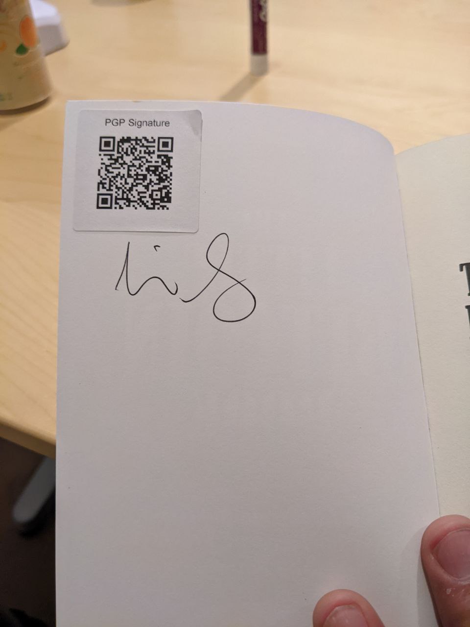 Signed autograph 325dc399023a24bc