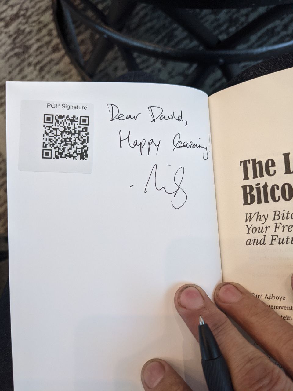 Signed autograph 3409e5652bfe9af9