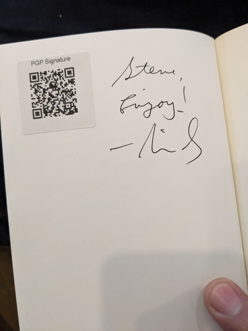 Signed autograph 39603106d37da0f2