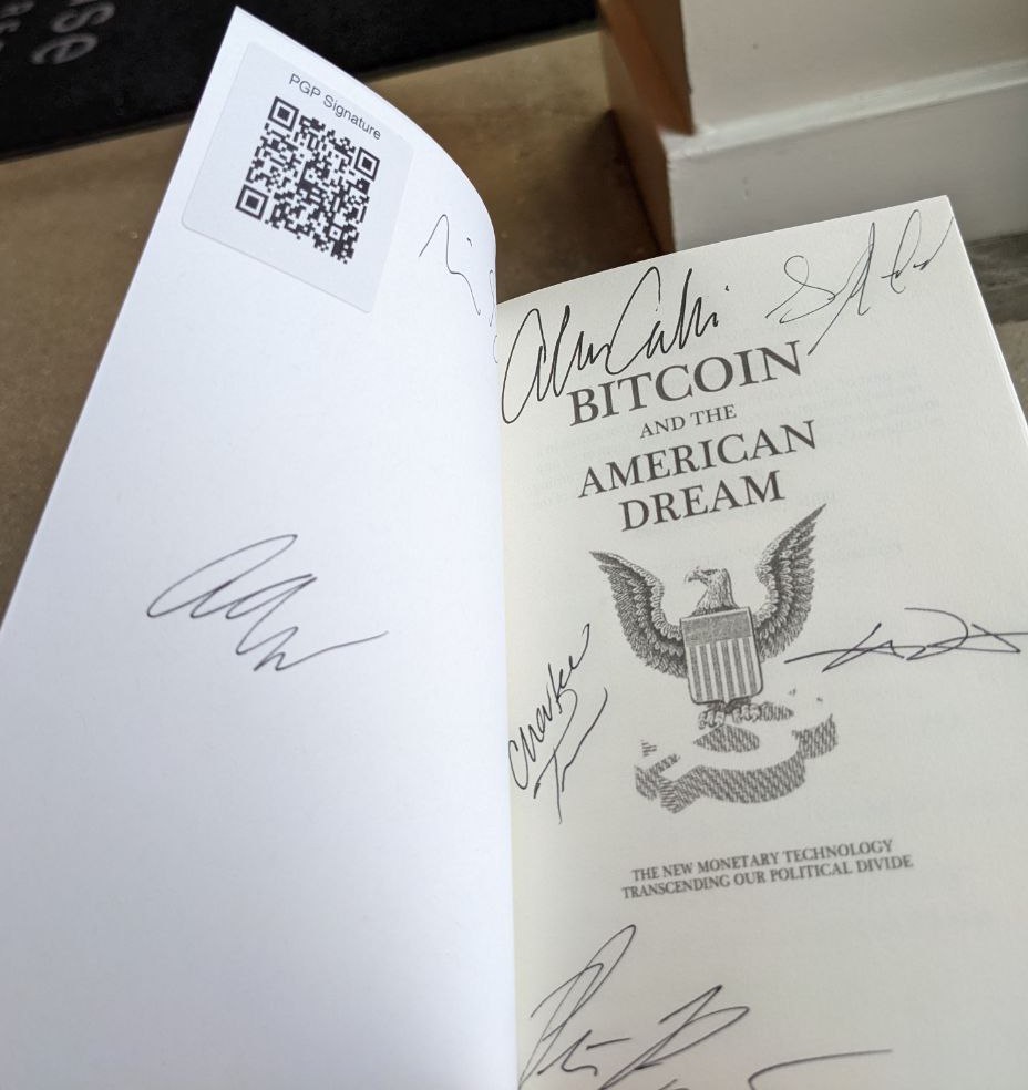 Signed autograph 3ad28640e11720f8