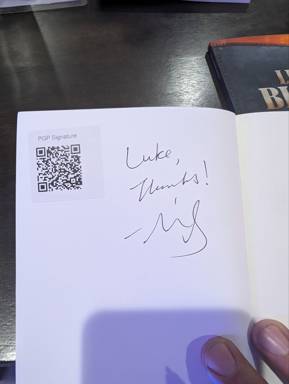 Signed autograph 3f85d995953c3f77