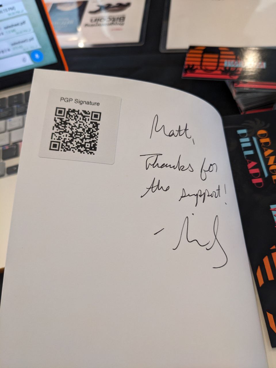 Signed autograph 43841a58f5e90ed4