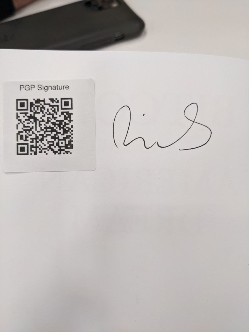 Signed autograph 44e2c841e0ae98e4