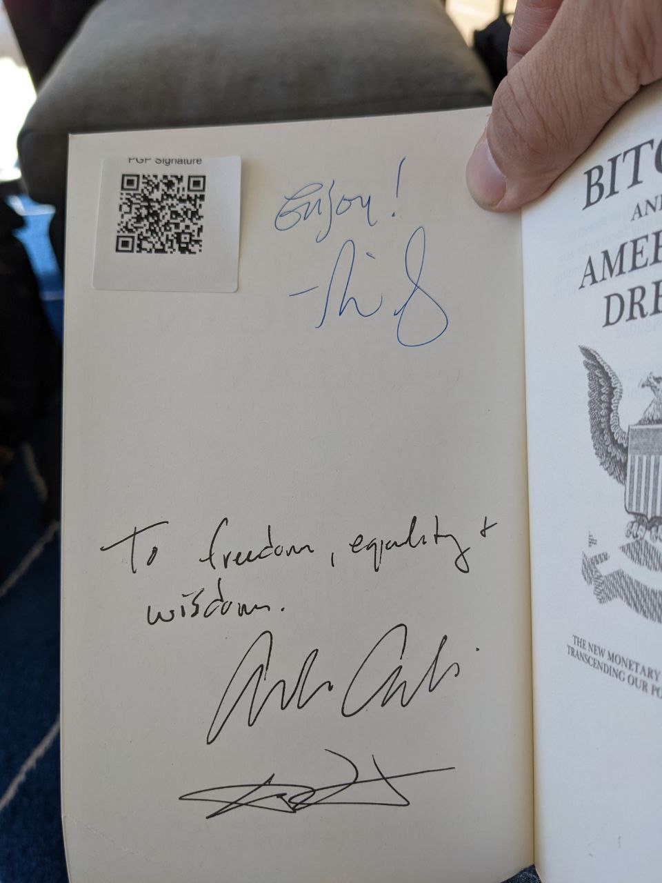 Signed autograph 47f8e36ed8544494