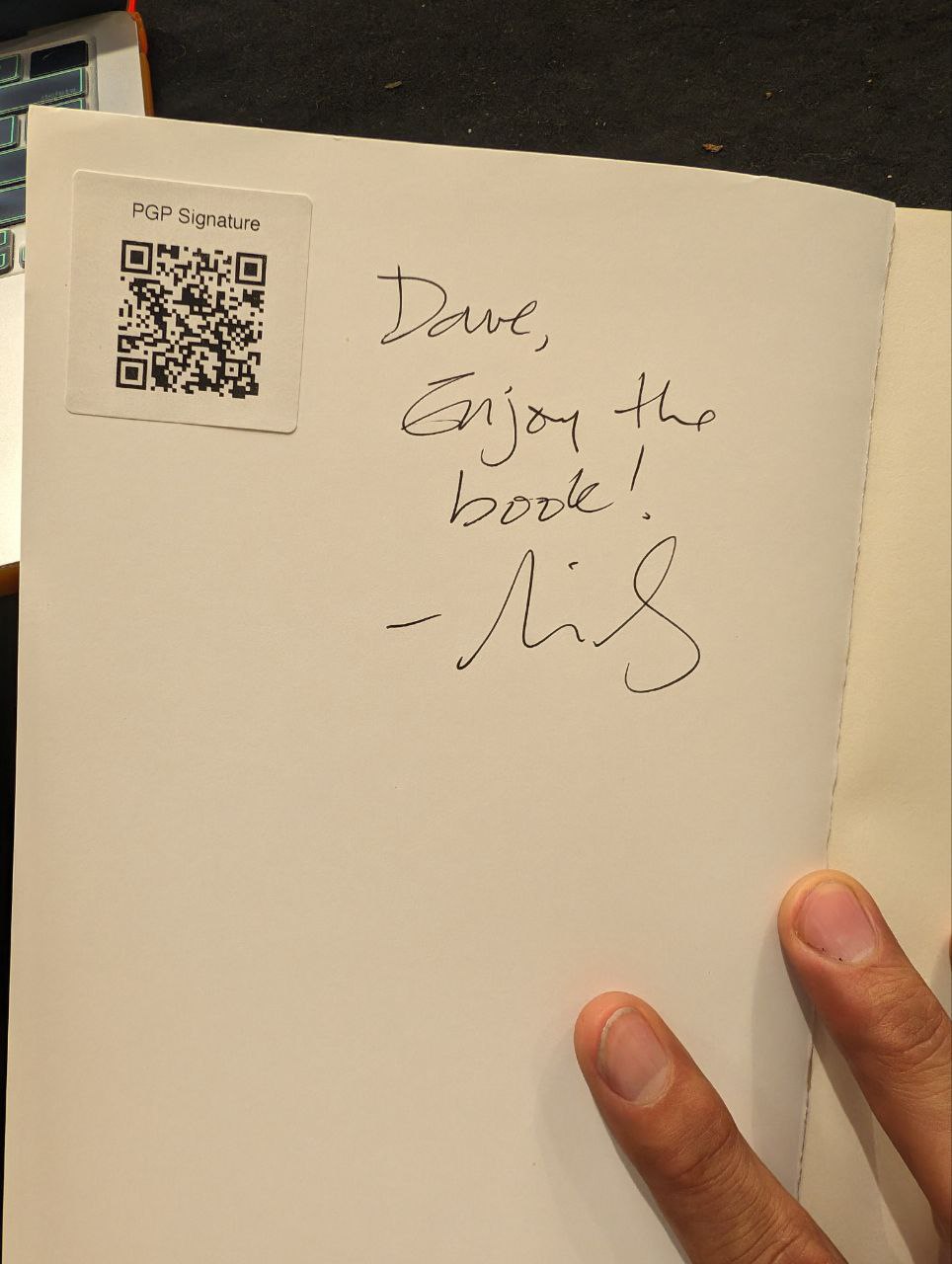 Signed autograph 4950f51f1c8c7f2b