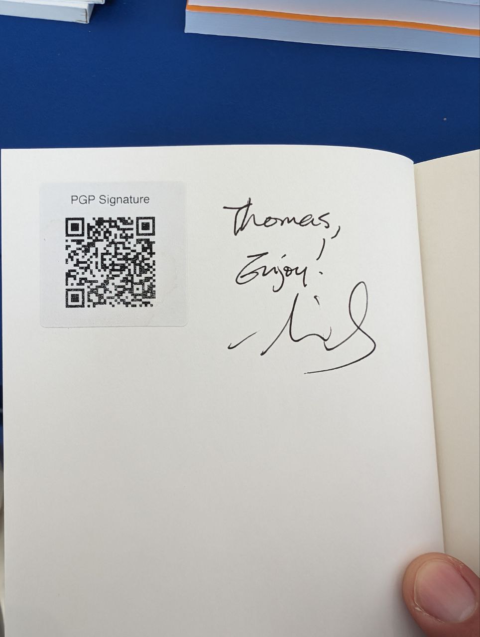 Signed autograph 4ea23c5144346db8